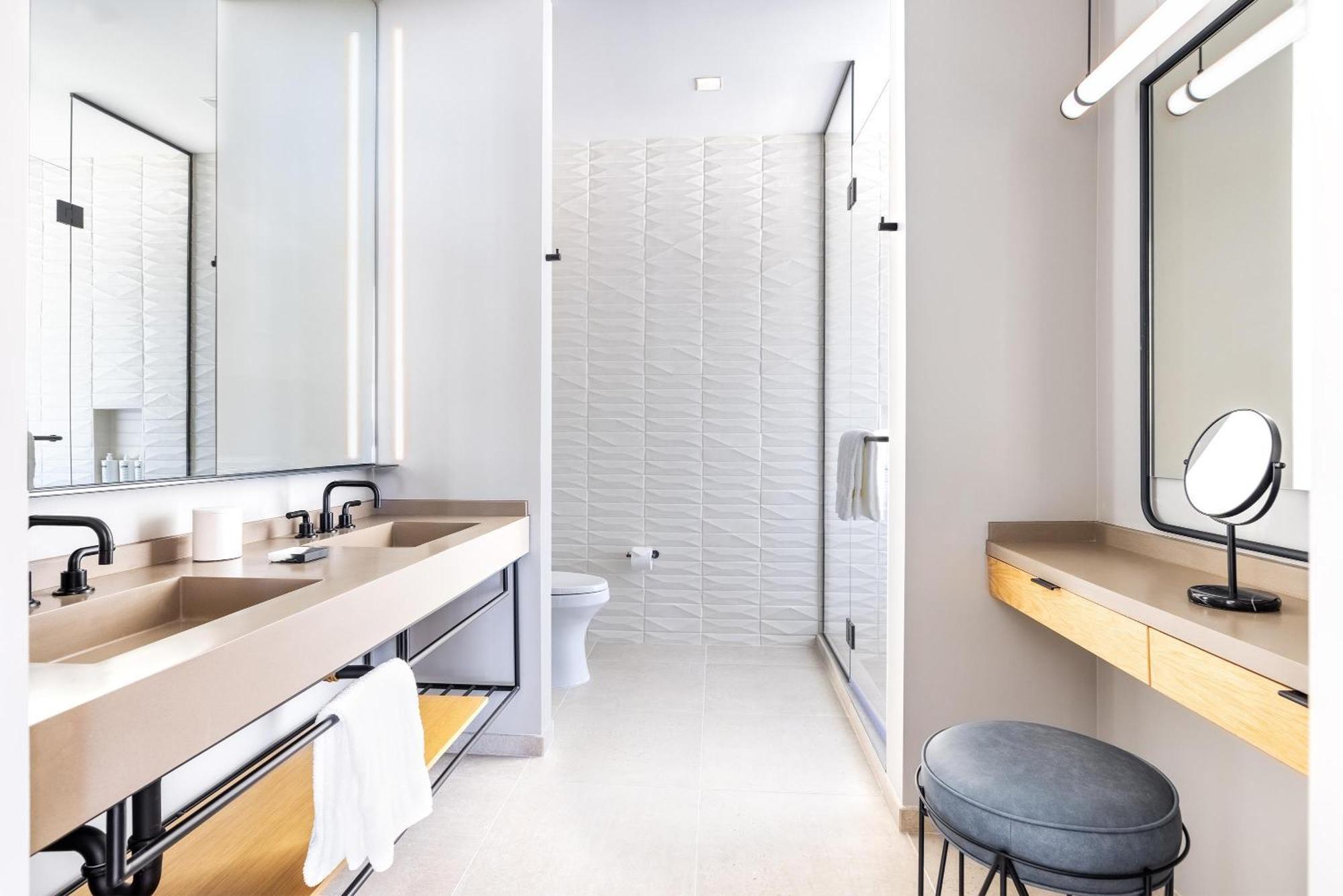 The Shay, A Destination By Hyatt Los Angeles