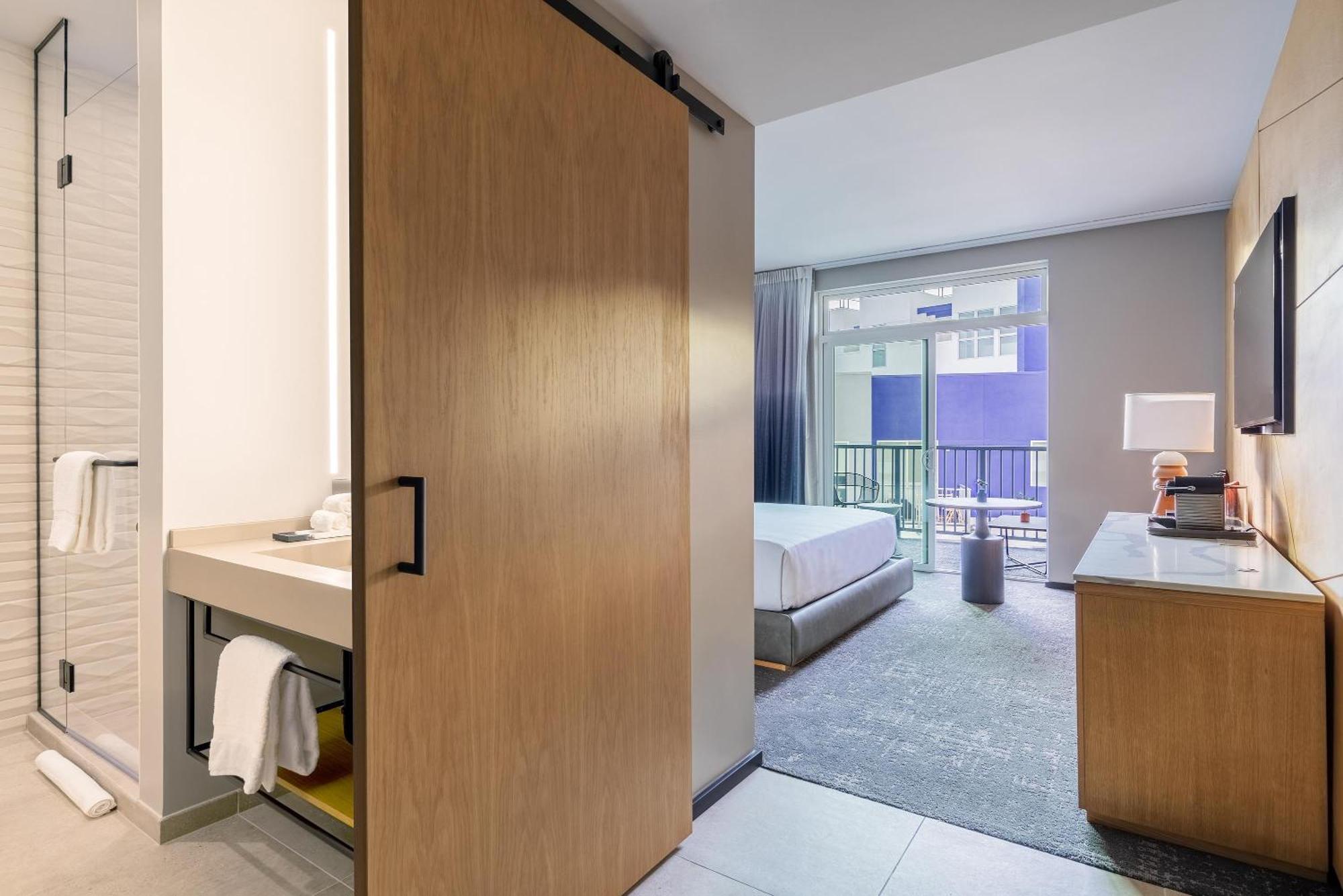 Hotel The Shay, A Destination By Hyatt Los Angeles